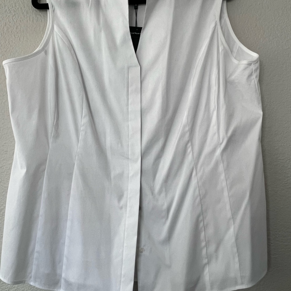Women's White Misook Sleeveless Top
